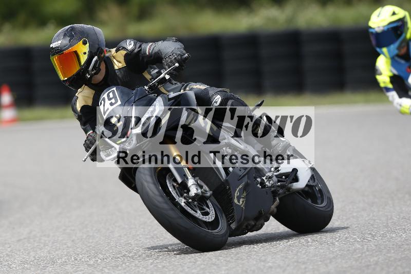 /37 28.07.2025 Dunlop Ride und Test Day ADR/Trackday Erfahren gelb Trackday schnell  rot/29